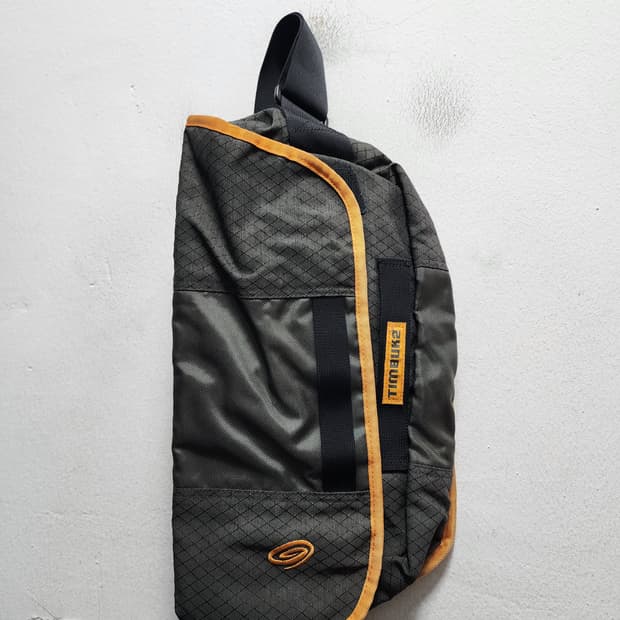 팀벅2 블랙 슬링백 메신저백