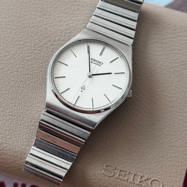 Seiko 세이코 쿼츠 실버 다이얼 1980