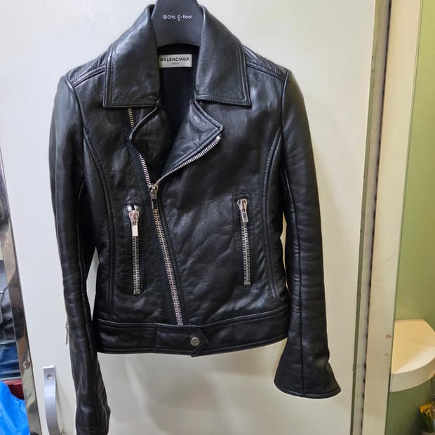 발렌시아가 크롭 라이더 자켓