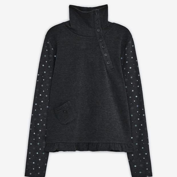 당일배송) 허그유어스킨 플라워 버튼 폴라탑 차콜 리뉴얼전