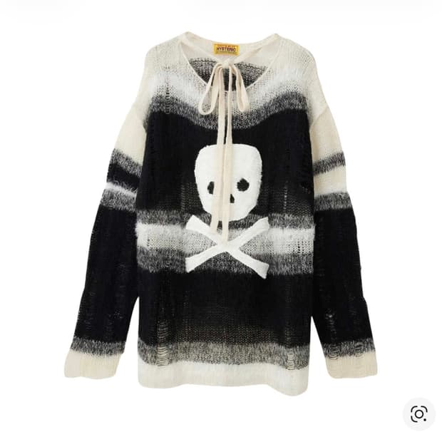 히스테릭 글래머 스컬 아플리케 크러쉬드 스트라이프 스웨터 화이트