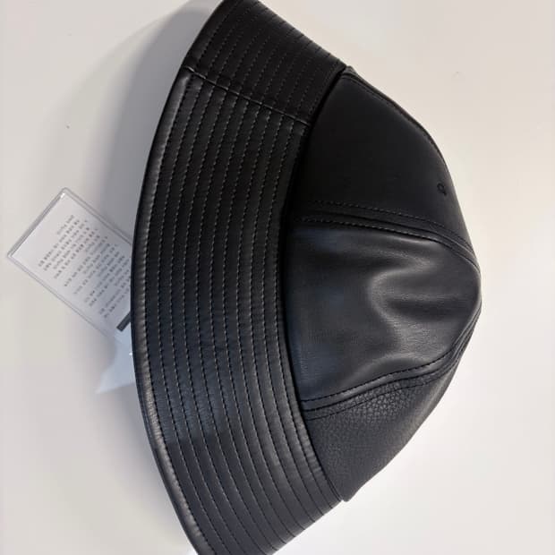 꼼데가르송 옴므 Synthetic Leather Bucket Hat