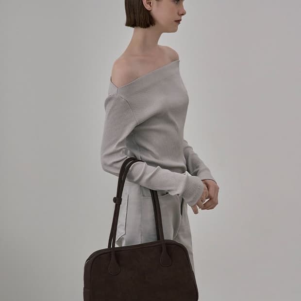 스탠드오일 모모백 라지 스웨이드