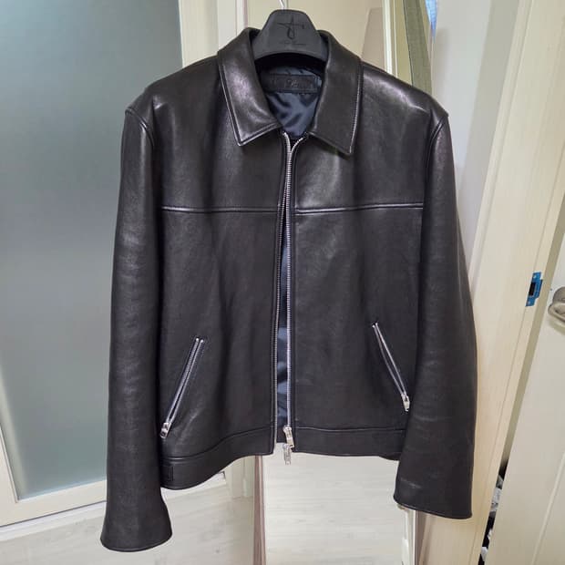 느와르라르메스 레더스탠다드자켓 24fw