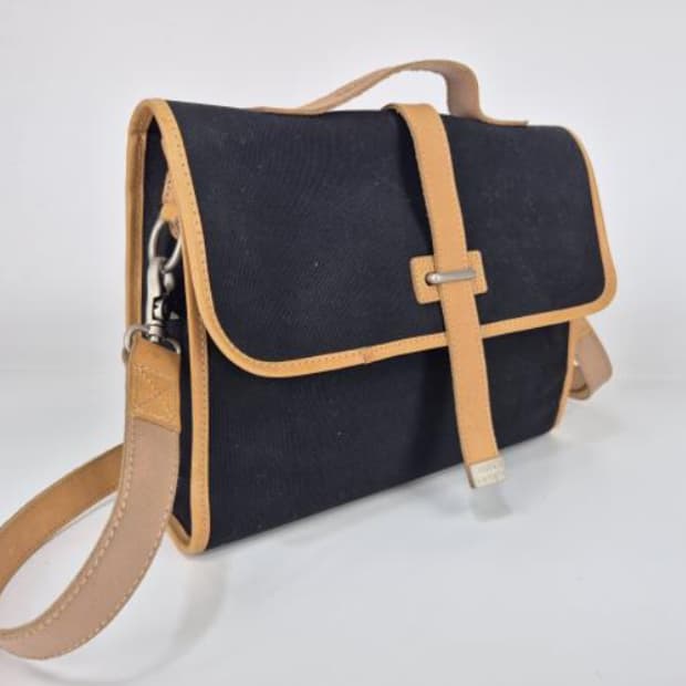 모베가르송 크로스백