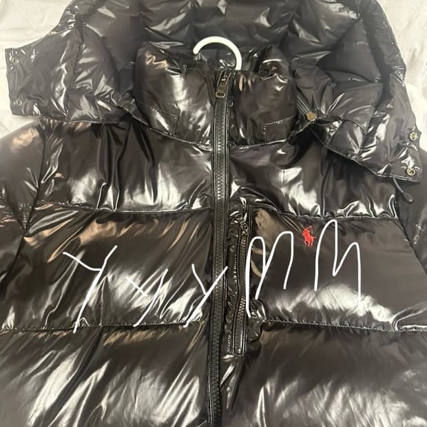 폴로 유광 패딩