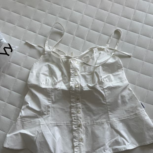 세릭 홀터넥 블라우스