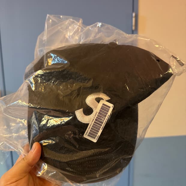 피그먼트 코티드 6로고 슈프림 모자  