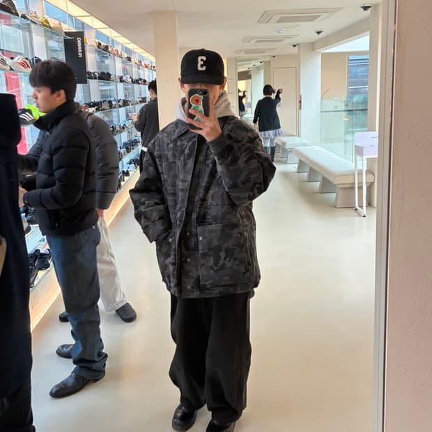 (급처)Yiyae 셔링 워크 코트 카모 블랙 M