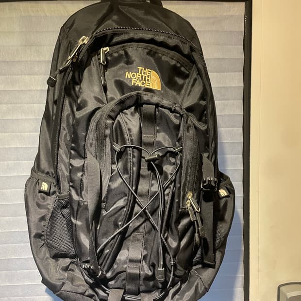 노스페이스 백팩 헤클러