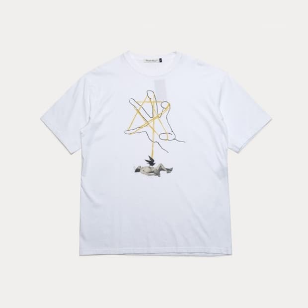 tee star hand print T