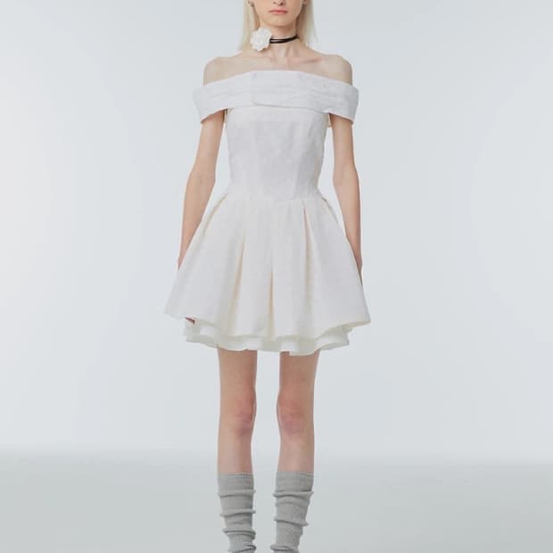 인스턴트펑크 오프숄더 원피스