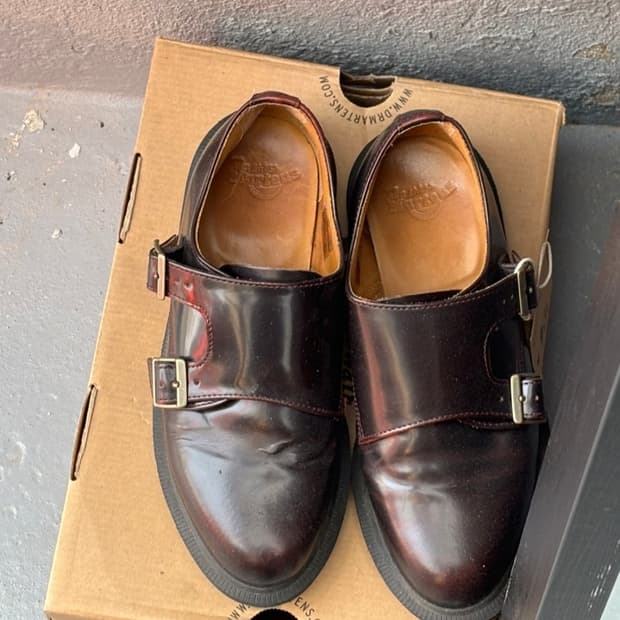 닥터마틴 클라리사 몽크 스트랩 버건디