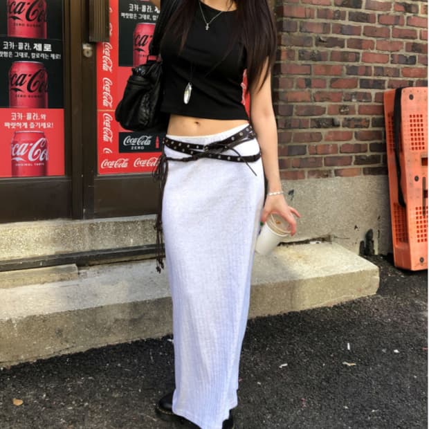 서울베이스드 PUNCHING LONG SKIRT