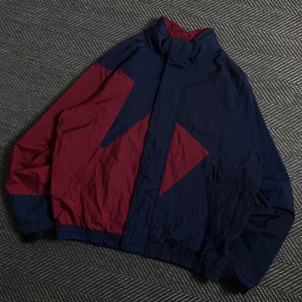 뉴발란스 올드스쿨 배색 나일론 바람막이 y 4403