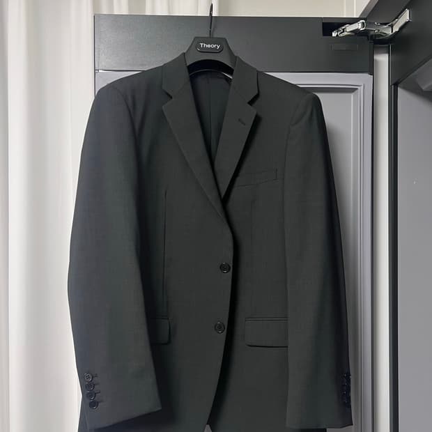 띠어리 뉴테일러2 수트 셋업 정장 다크차콜 40 32