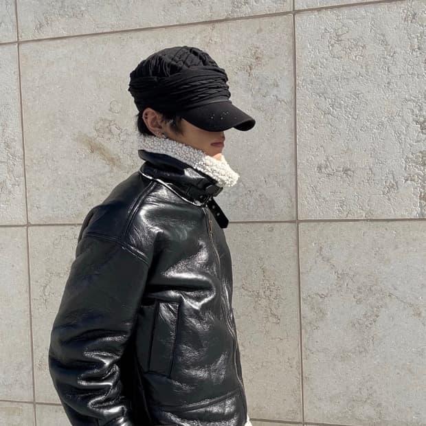 “Vintage” Y2K mustang