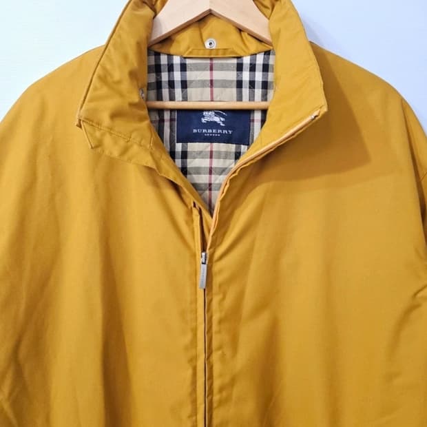 버버리 런던 스윙 자켓 105
