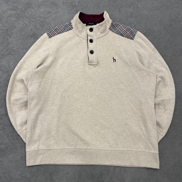 105 헤지스 반버튼니트