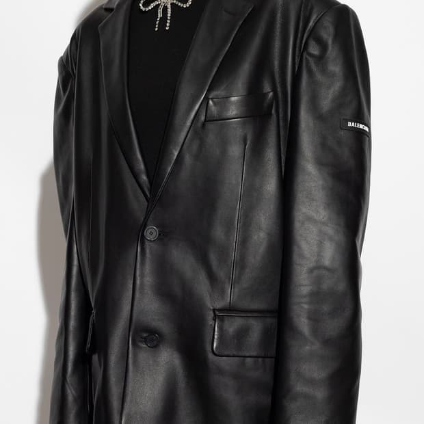 발렌시아가 패치 레더 싱글 블레이저 자켓 34사이즈 팝니다