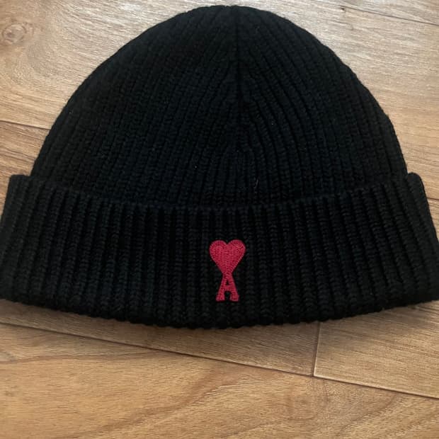 아미 하트 로고 블랙 비니