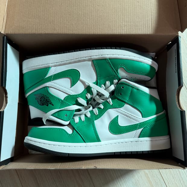 Jordan 1 Mid Lucky Green 255