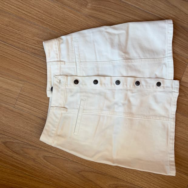 풀앤베어 화이트 데님 미니스커트