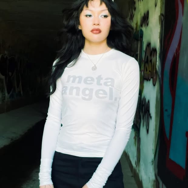 Meta angel 롱슬리브