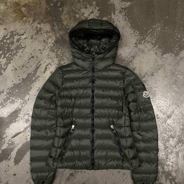 몽클레어 여성경량 패딩 0사이즈