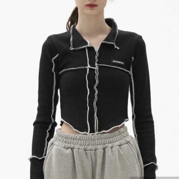 오드원아웃 핀턱 피큐 티셔츠 블랙