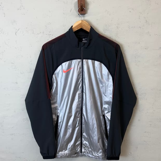 나이키 어센틱 풋볼 바람막이