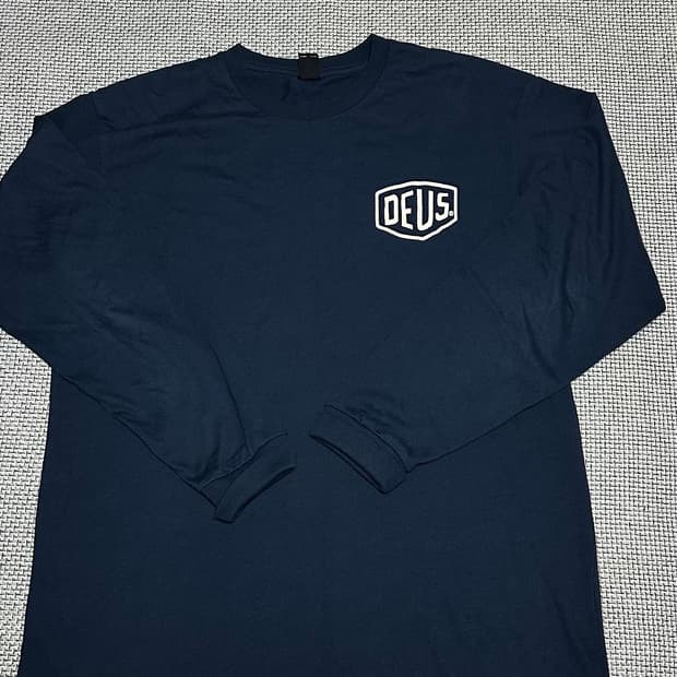 데우스 롱슬리브