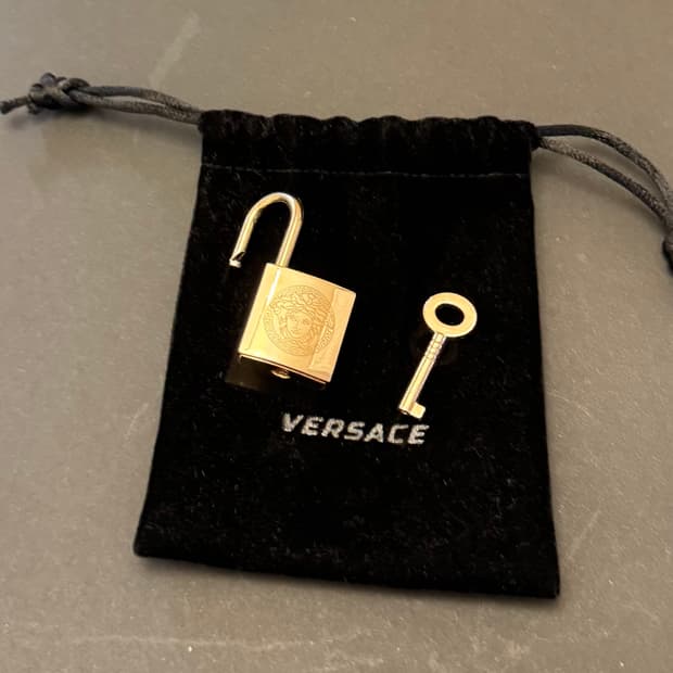 versace 자물쇠키 