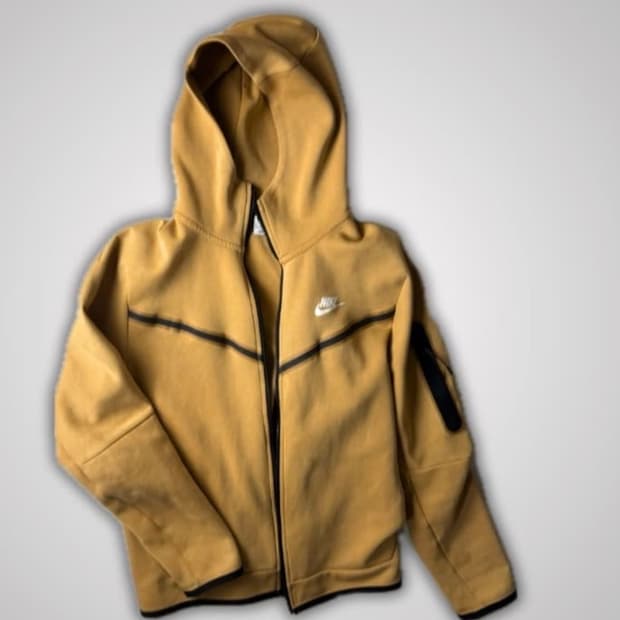 나이키 골드 테크팩