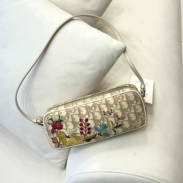 디올 트로터 로맨틱 플라워 포쉐트 숄더백 (정품)