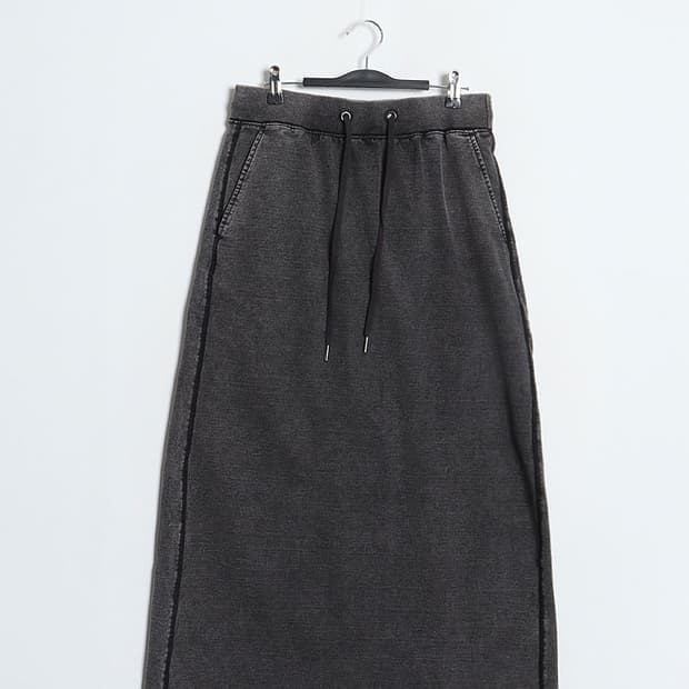 G U Pigment Dyed Sweat Skirt (29~30)