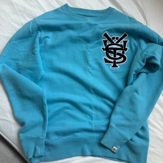 스투시 맨투맨 M