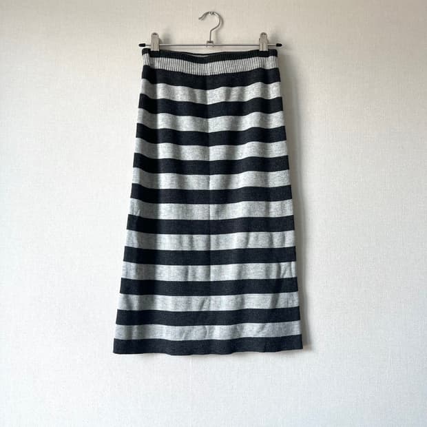 스트라이프 니트 스커트
