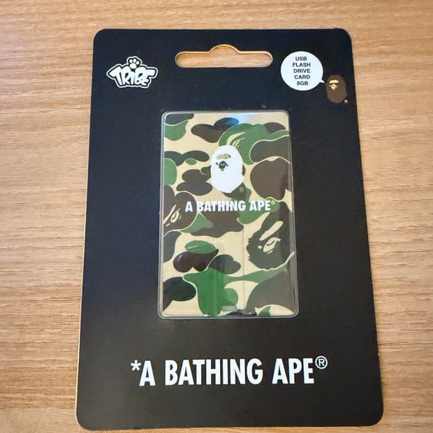 BAPE 베이프 USB 2.0 8기가 새상품