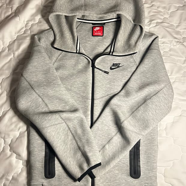 나이키 테크팩 신형