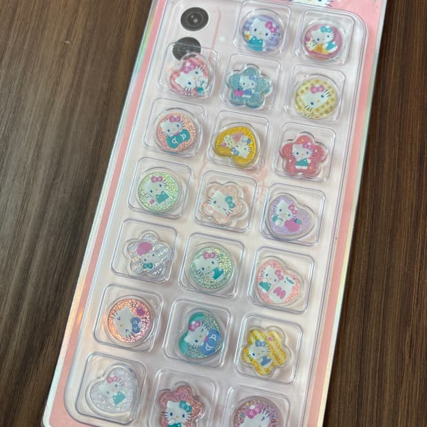 헬로키티 핸드폰 스티커