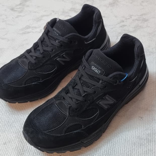 뉴발란스 992 ea 트리플 블랙 265