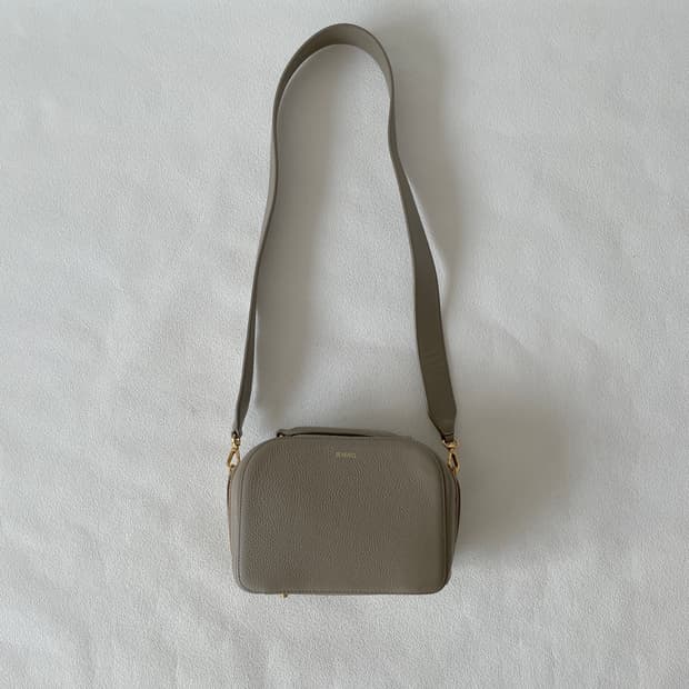 드메리엘(DEMERIEL) 레더 크로스백