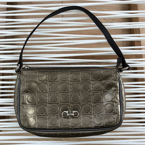 vintage Salvatore Ferragamo gancini bag