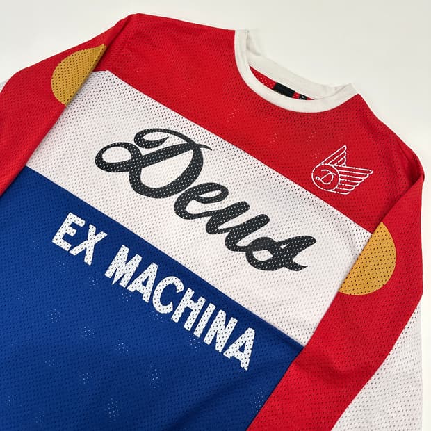 Deus ex machina(데우스 엑스 마 키나) 모토져지