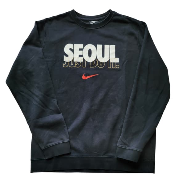 나이키 서울 맨투맨