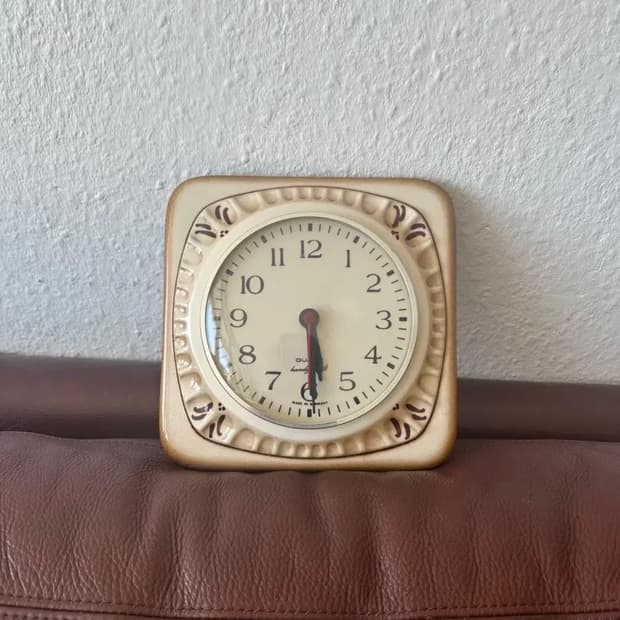 독일)빈티지 세라믹 베이지벽시계