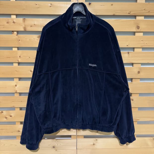 미스치프 이센스 벨벳 져지