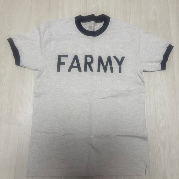 케피탈 반팔 링거티 키나리 