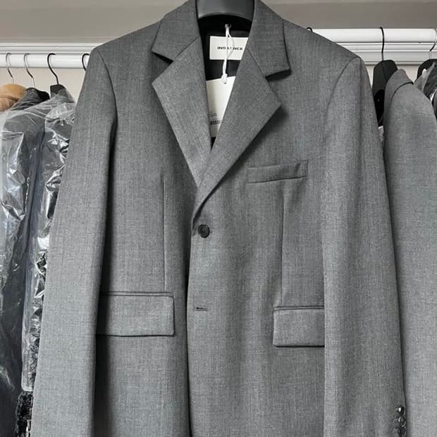 인사일런스 오버사이즈 울 블레이저